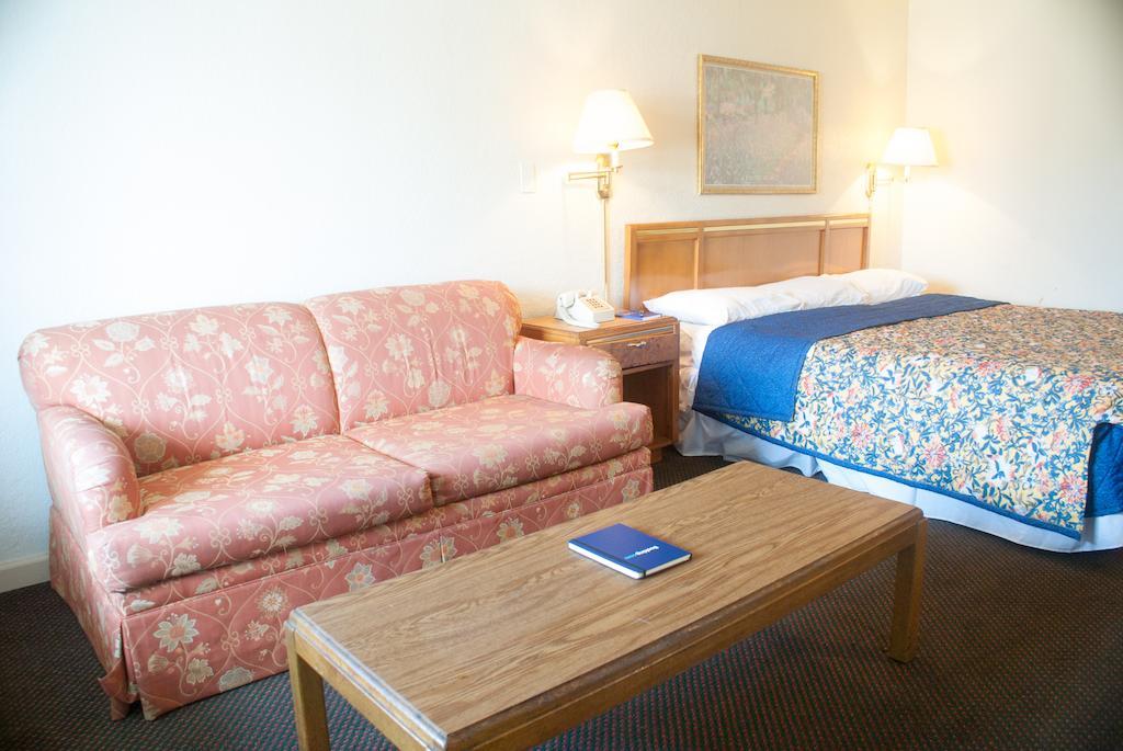 Executive Inn Jacksonville Room photo