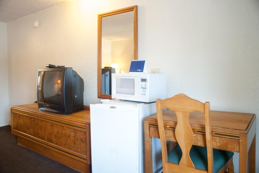 Executive Inn Jacksonville Room photo